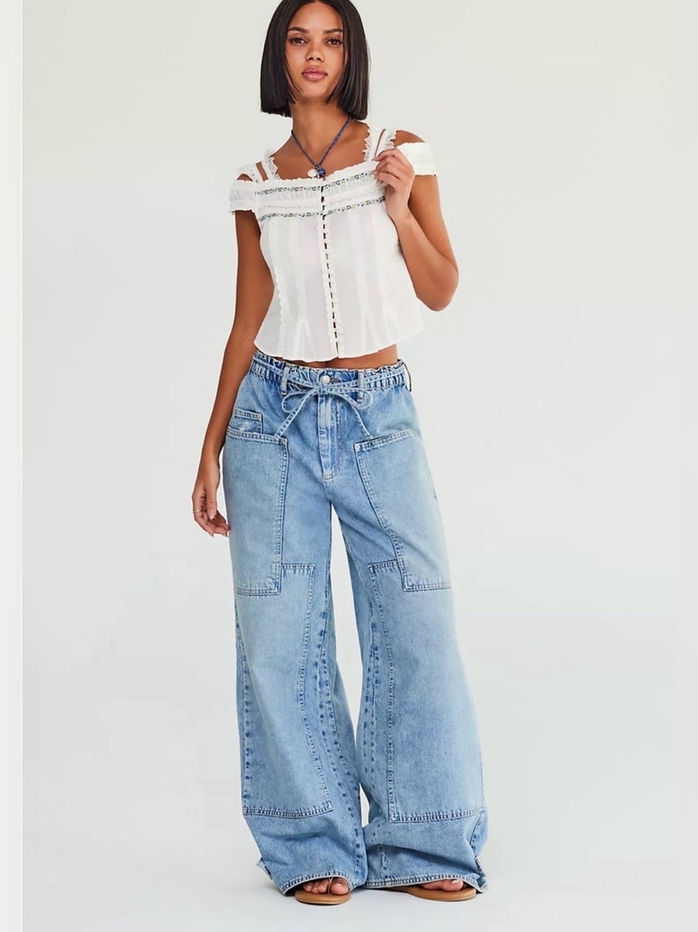 NWOT size XL Free People Outlaw Mid Rise Wide Leg Curvy jeans